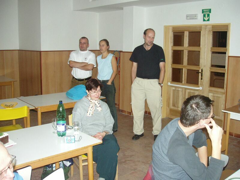 Akim, Viki a Cvrek