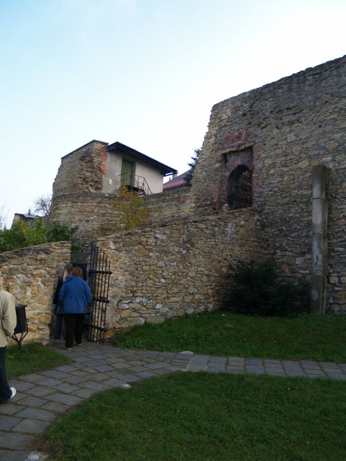 Semin o geocashingu ns dovedl a na hrad.