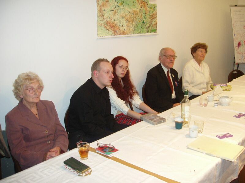 Galn se sestrou Vrou